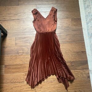 Steve Madden Rust Pleated Garment